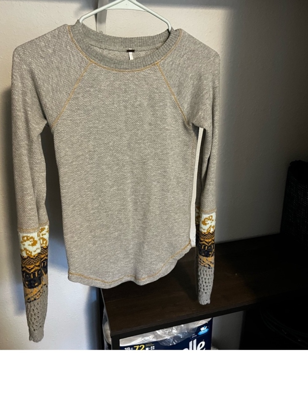 Free people thermal Henley hand knit sleeves. Worn twice.